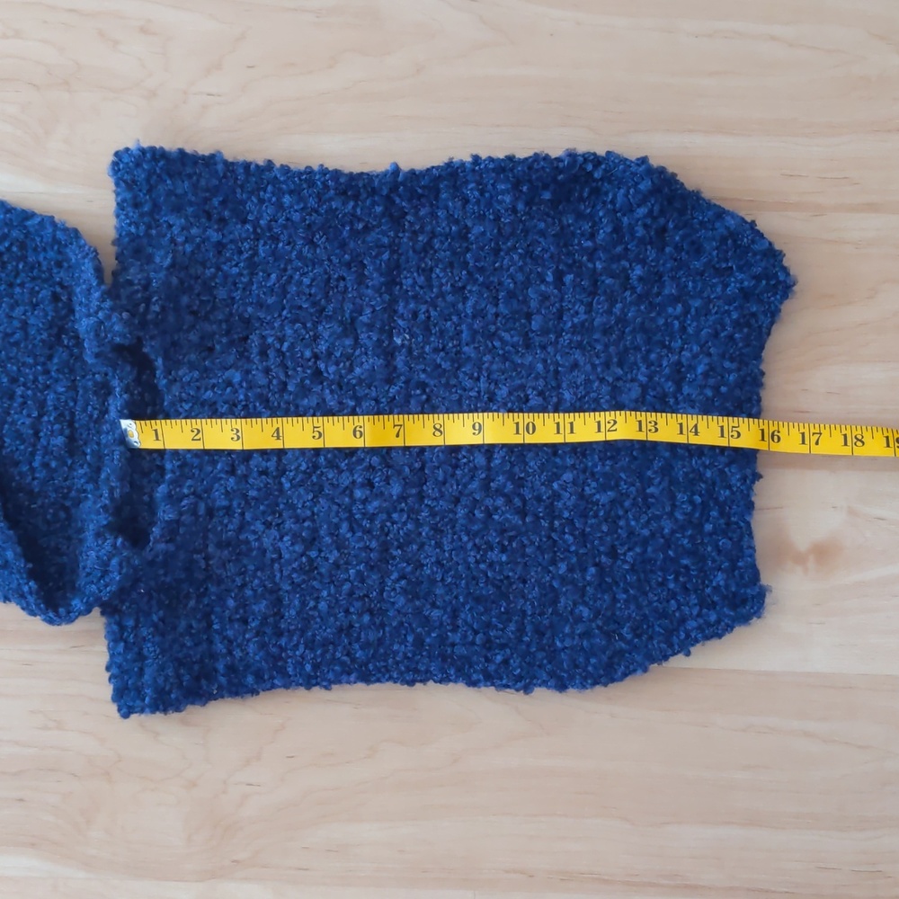 Handmade Poncho, crocheted kids hoodie, XS, new, unisex, soft, retro, knit - Picture 7 of 10